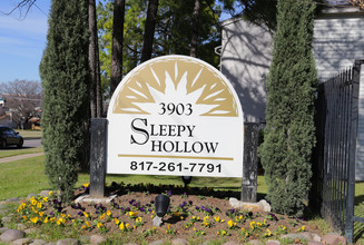 Sleepy Hollow in Arlington, TX - Building Photo - Building Photo