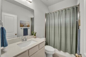 526 Royal Pine Dr in Rockwall, TX - Building Photo - Building Photo