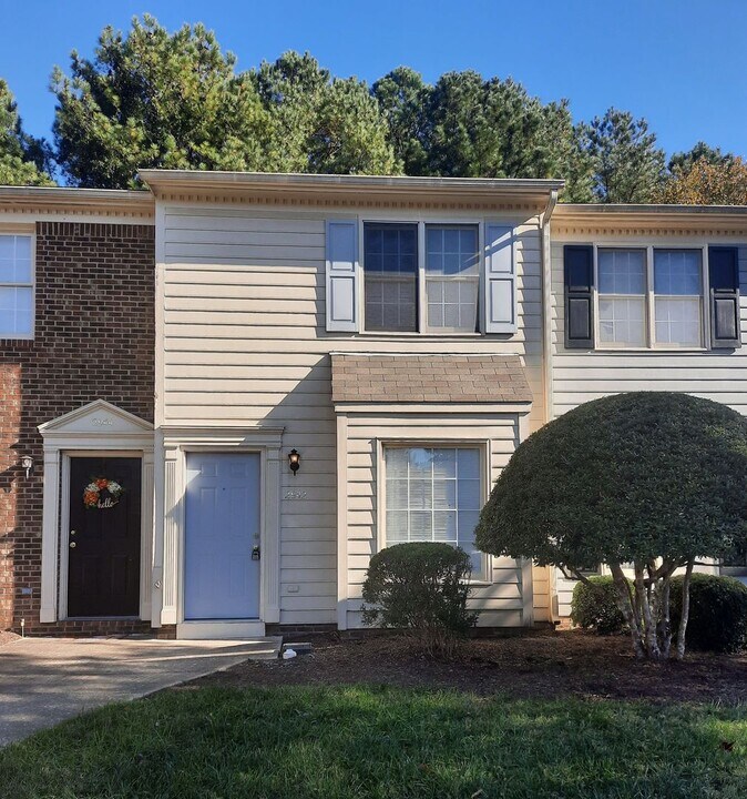 2942 Faversham Pl in Raleigh, NC - Building Photo