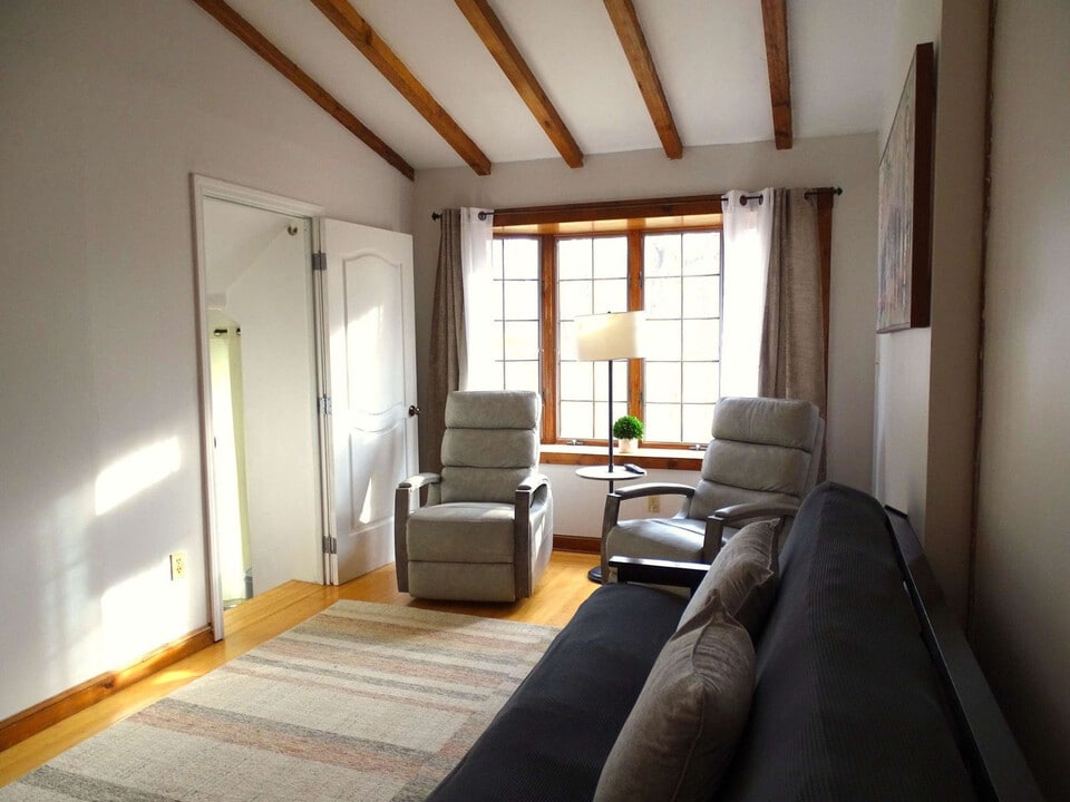 253 Main St in Wayland, MA - Building Photo