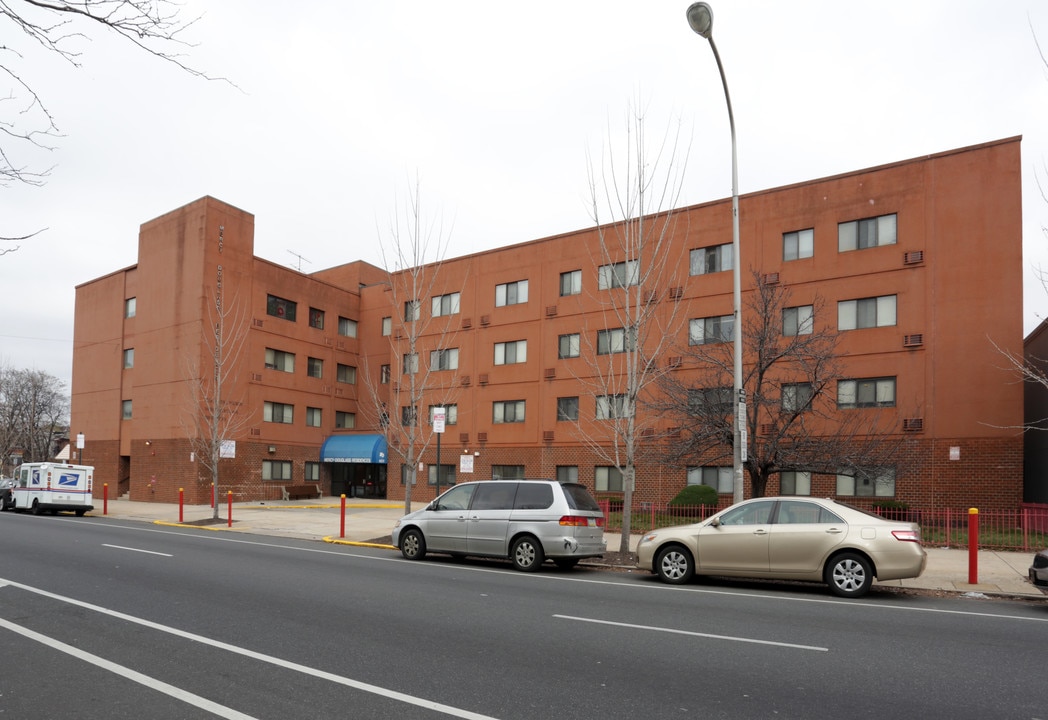 Mercy Douglass Residences in Philadelphia, PA - Building Photo