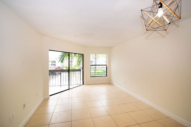 13255 SW 88th, 201-CS in Miami, FL - Building Photo - Building Photo