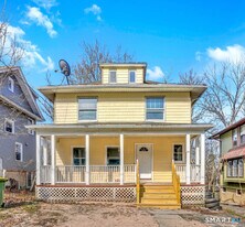 341 Lincoln St in Waterbury, CT - Building Photo