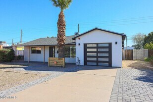 2651 N 71st Pl in Scottsdale, AZ - Building Photo