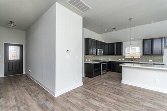 527 Bridgestone Way in Buda, TX - Building Photo - Building Photo