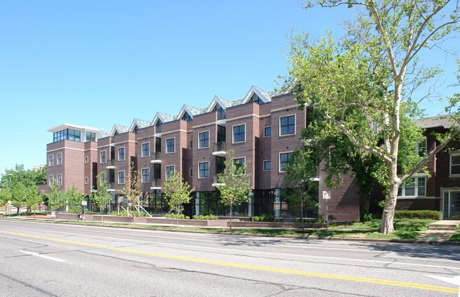 DeMun Pointe in Clayton, MO - Building Photo - Building Photo