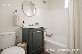 103 S Edgemont St, Unit 301 in Los Angeles, CA - Building Photo - Building Photo