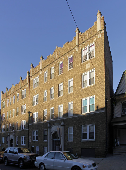 Kensington Avenue Apartments in Jersey City, NJ - Building Photo