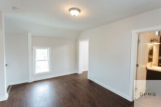 322 E Hillsdale St in Lansing, MI - Building Photo - Building Photo