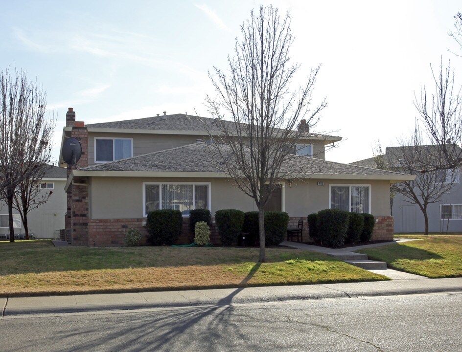 4110 Gaddi Dr in Sacramento, CA - Building Photo