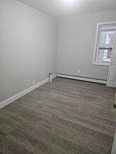 132 Seymour Ave, Unit #3 in Newark, NJ - Foto de edificio - Building Photo