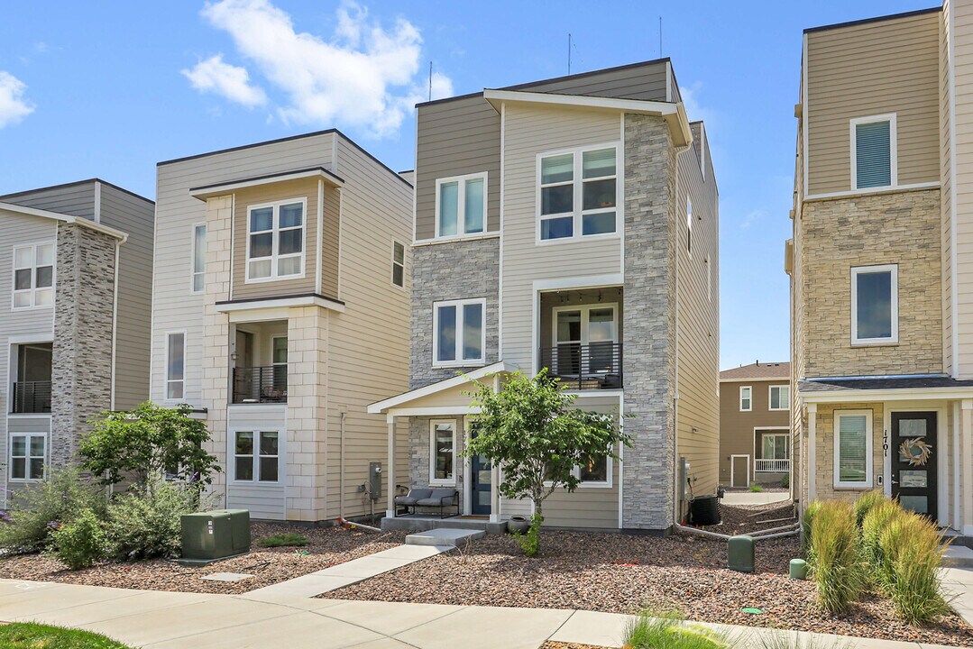 1719 Zelda Ln in Northglenn, CO - Building Photo
