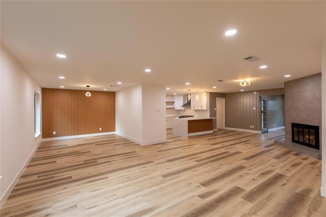 7324 Edgerton Dr in Dallas, TX - Foto de edificio - Building Photo