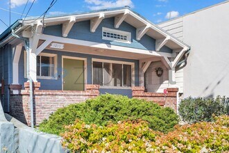 1219 43rd Ave in San Francisco, CA - Building Photo - Building Photo