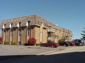 Brynwood Apartments in Florence, KY - Building Photo - Building Photo