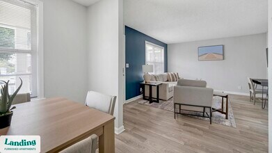 231 New Shackle Island Rd in Hendersonville, TN - Foto de edificio - Building Photo