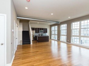 Frankford Flats in Philadelphia, PA - Building Photo - Interior Photo