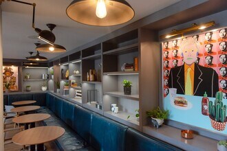 Waverley in Toronto, ON - Building Photo - Building Photo