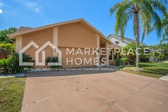12024 Steppingstone Blvd in Tampa, FL - Building Photo - Building Photo