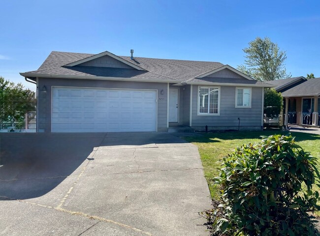 4255 Studio Ct NE