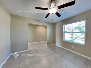 1524 Flower Dust Dr in Ruskin, FL - Building Photo - Building Photo