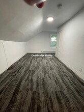 119 Pleasant St, Unit T2 in Cambridge, MA - Building Photo - Building Photo