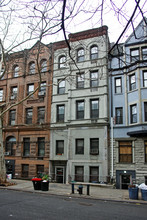 154 W 75th St in New York, NY - Building Photo - Building Photo