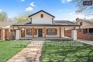 3329 Hemphill St in Fort Worth, TX - Building Photo