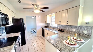 978 Sarazen Dr in Rockledge, FL - Building Photo - Building Photo