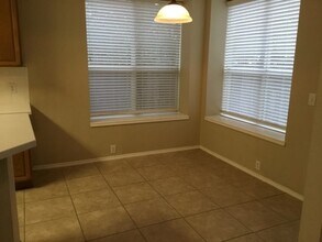 4008 Double Oak Dr in Bedford, TX - Building Photo - Building Photo