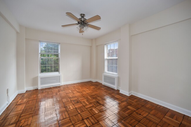 The Roberta in Washington, DC - Building Photo - Building Photo