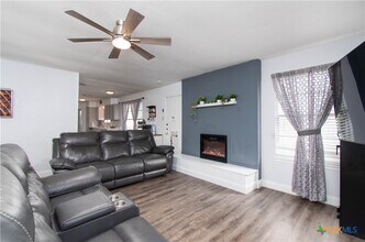 1906 Nimitz Dr in Killeen, TX - Building Photo - Building Photo