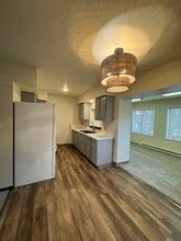 930 Elm St, Unit 1 in Hancock, MI - Building Photo - Building Photo