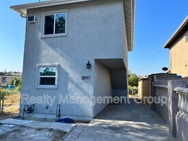 3897 Z St in San Diego, CA - Building Photo