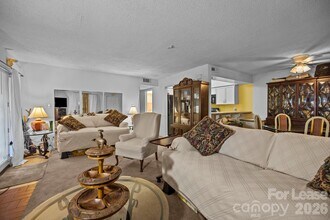 1832 J Julian Ln in Charlotte, NC - Building Photo - Building Photo