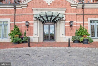 11710 Old Georgetown Rd in Rockville, MD - Building Photo - Building Photo