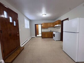 514 Main St, Unit 1 in West Haven, CT - Building Photo - Building Photo