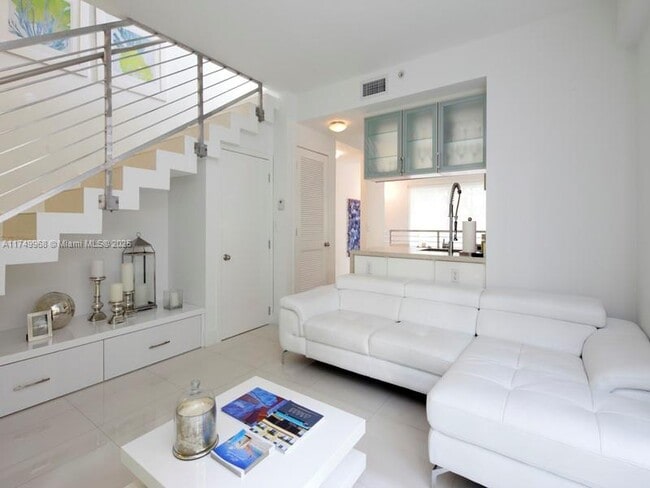 928 Pennsylvania Ave in Miami Beach, FL - Building Photo - Building Photo