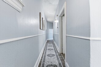 2711 Allen Ave, Unit Furnished  in Fox park in St. Louis, MO - Foto de edificio - Building Photo