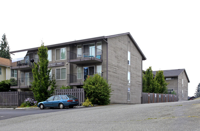 HILLCREST EAST in Everett, WA - Foto de edificio - Building Photo