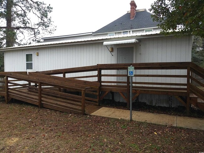 property at 1415 Winyah St