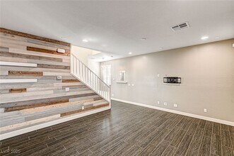 8970 Whitten Park Ave in Las Vegas, NV - Building Photo - Building Photo