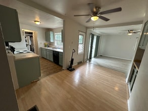 111 S Dakota St in Conrad, MT - Building Photo - Building Photo