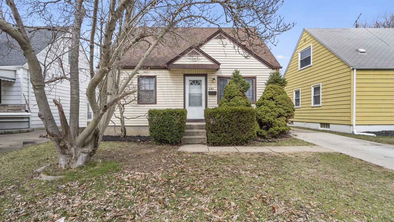 2162 Champaign Rd in Lincoln Park, MI - Building Photo