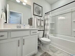 237 Granby Ln in Huntsville, AL - Building Photo - Building Photo