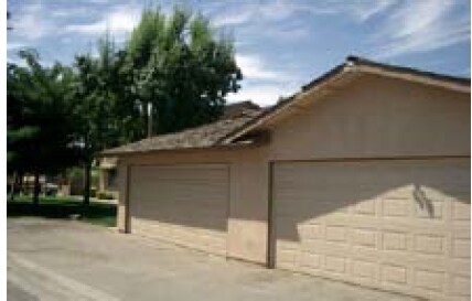 12000 Handel Ave in Bakersfield, CA - Foto de edificio - Building Photo