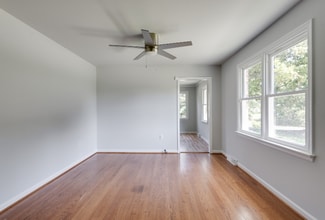 10429 W Providence Rd in Richmond, VA - Building Photo - Building Photo
