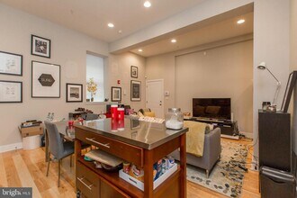 113 Gay St in Philadelphia, PA - Building Photo - Building Photo