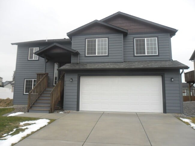 property at 618 E Canterbury Ln