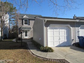 314 Bracken Pl in Jacksonville, NC - Building Photo